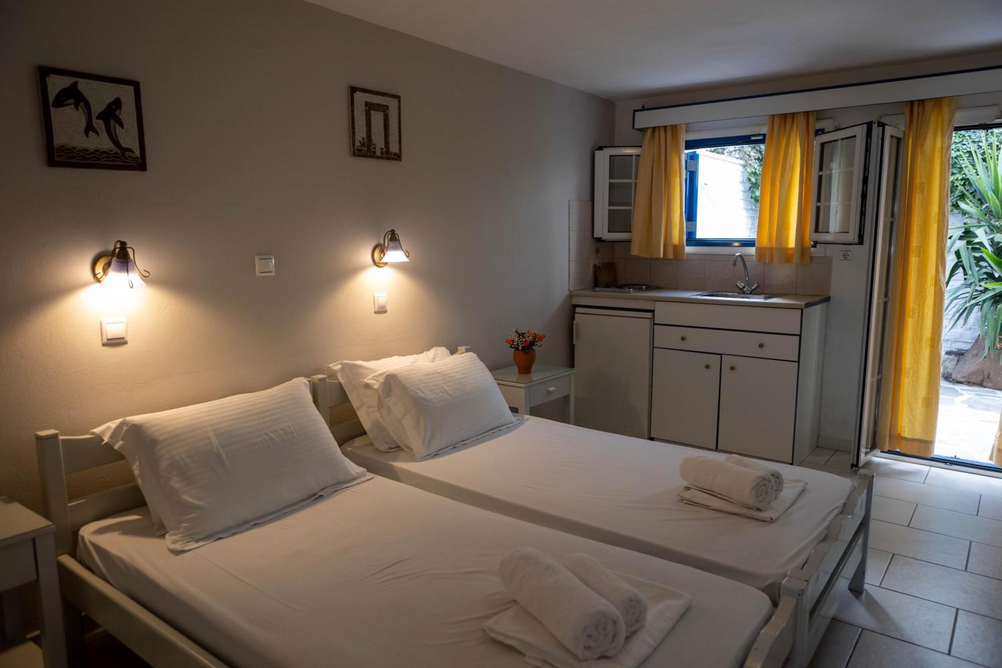 Studios Alsos Naxos City Cameră foto